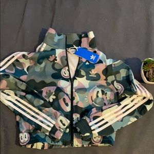 Adidas women jacket! ❤️